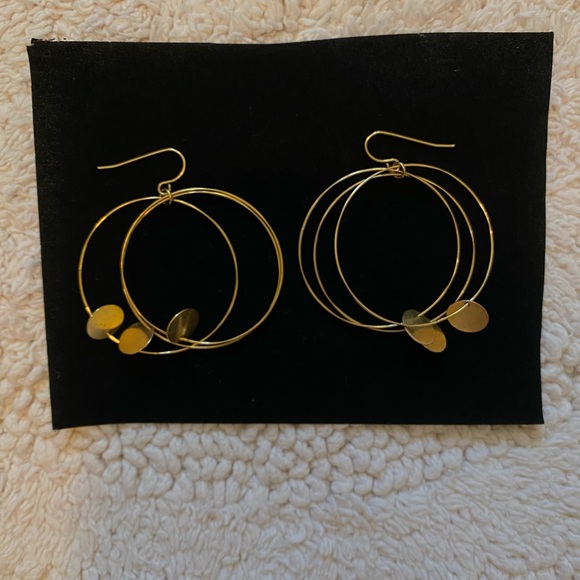 Gold Hoop Earrings - Picture 1 of 1